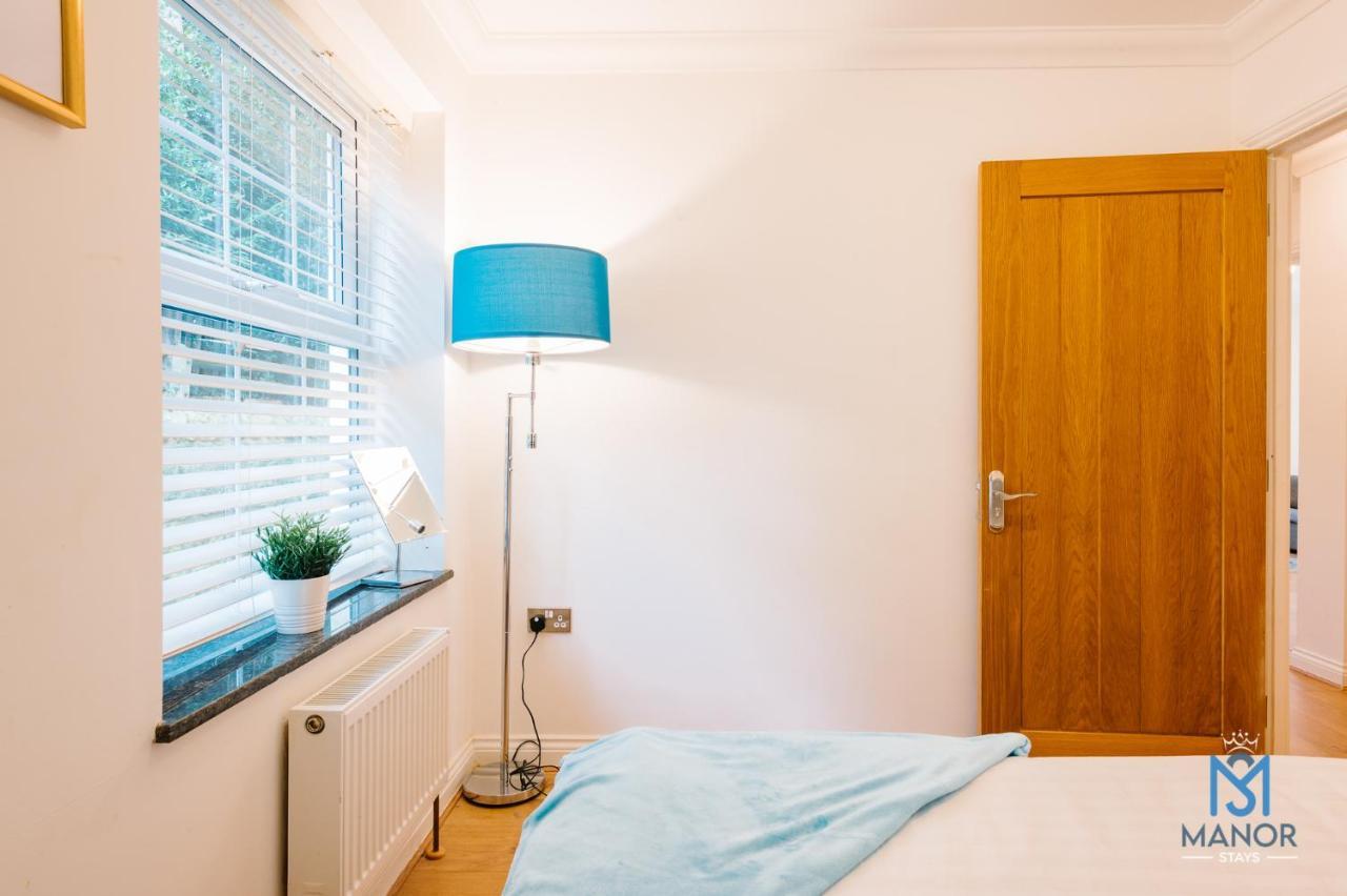 05Th Residence Of Lord Avenue Sleeps Five People Northampton Esterno foto
