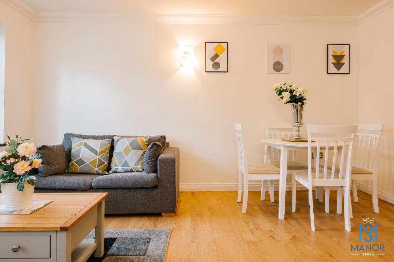 05Th Residence Of Lord Avenue Sleeps Five People Northampton Esterno foto