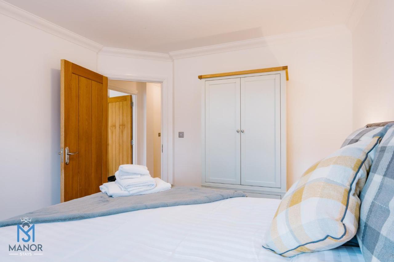 05Th Residence Of Lord Avenue Sleeps Five People Northampton Esterno foto