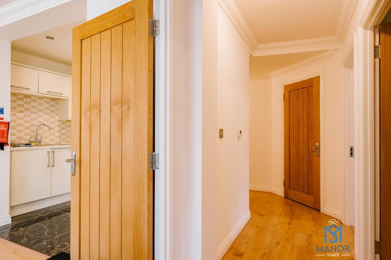 05Th Residence Of Lord Avenue Sleeps Five People Northampton Esterno foto