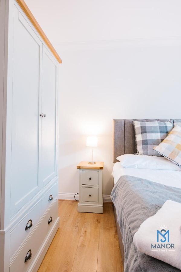 05Th Residence Of Lord Avenue Sleeps Five People Northampton Esterno foto