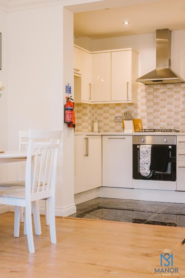 05Th Residence Of Lord Avenue Sleeps Five People Northampton Esterno foto