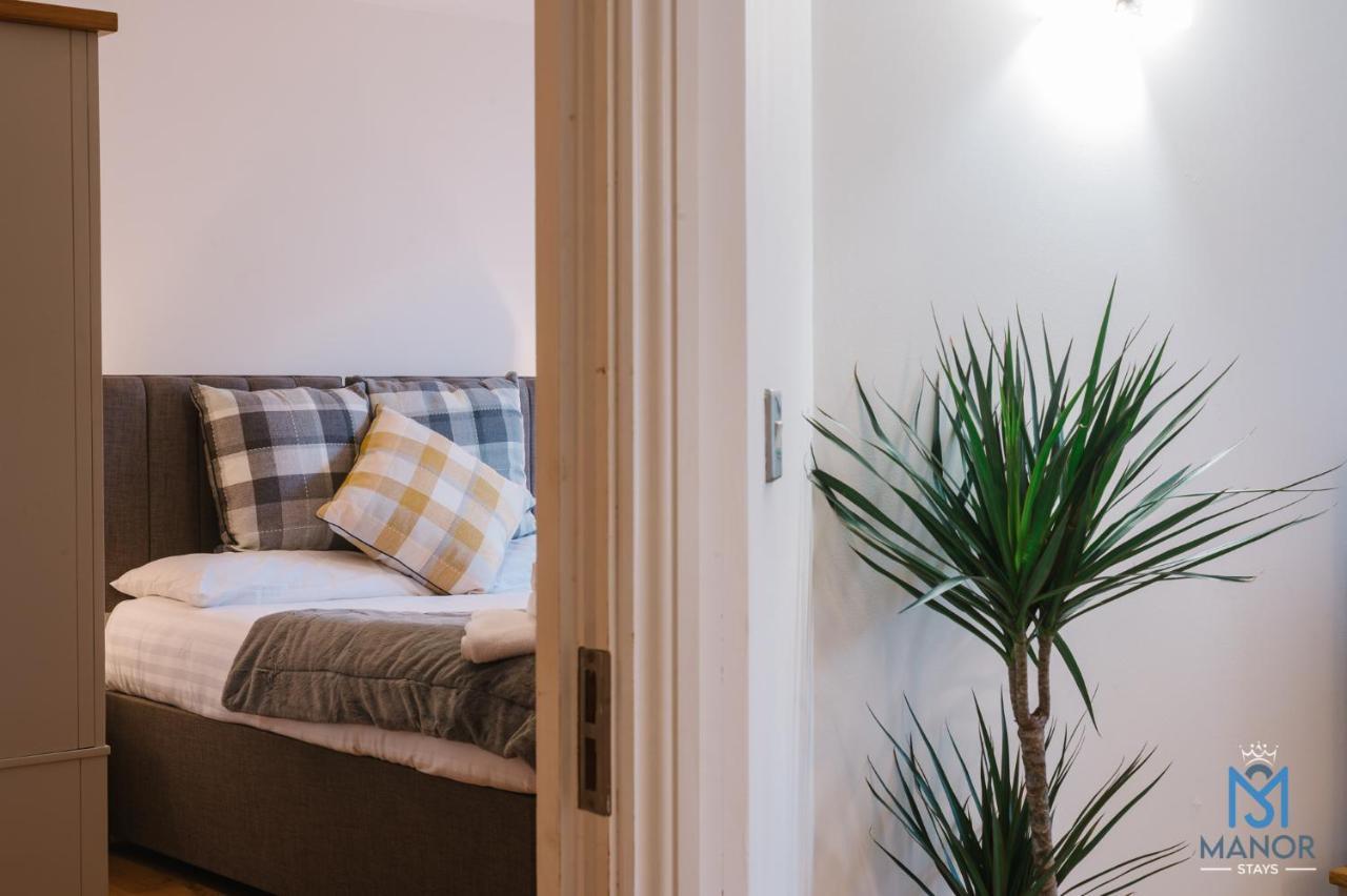 05Th Residence Of Lord Avenue Sleeps Five People Northampton Esterno foto